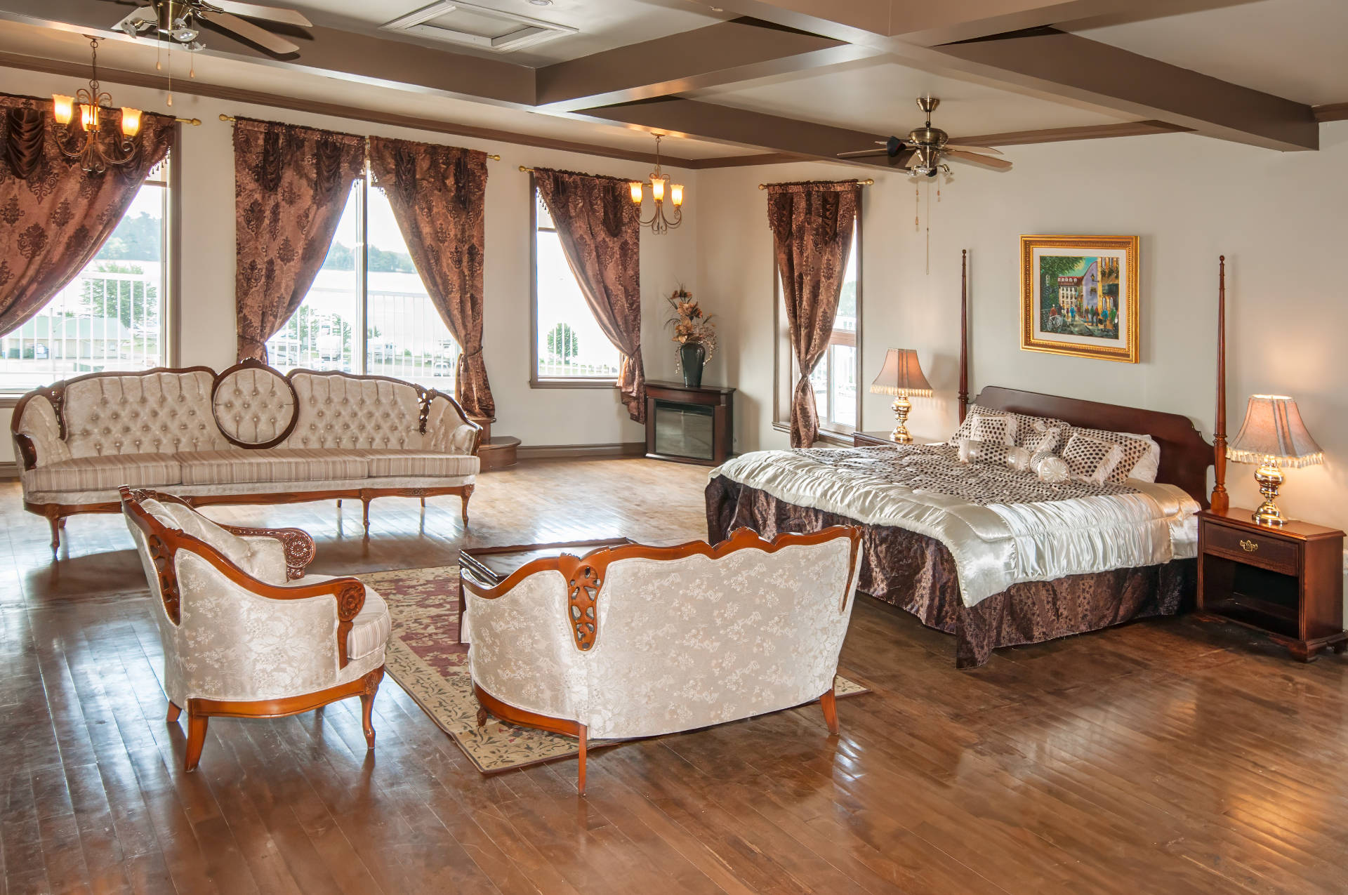 The executive suite at Auberge Montebello. Photo by Jeff Poissant, RGD.